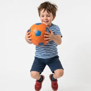 Catching, a flash card photograph for children