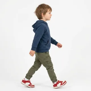 Walking, a flash card photograph for children