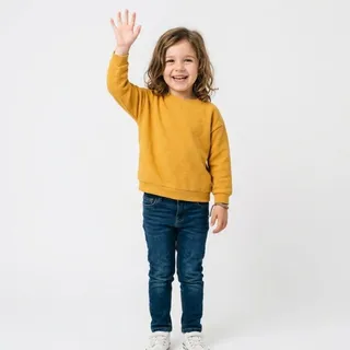Waving, a flash card photograph for children