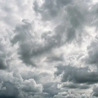 Cloudy, a flash card photograph for children