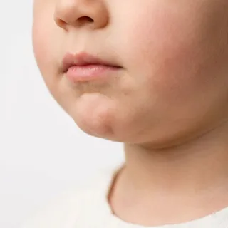Chin, a flash card photograph for children